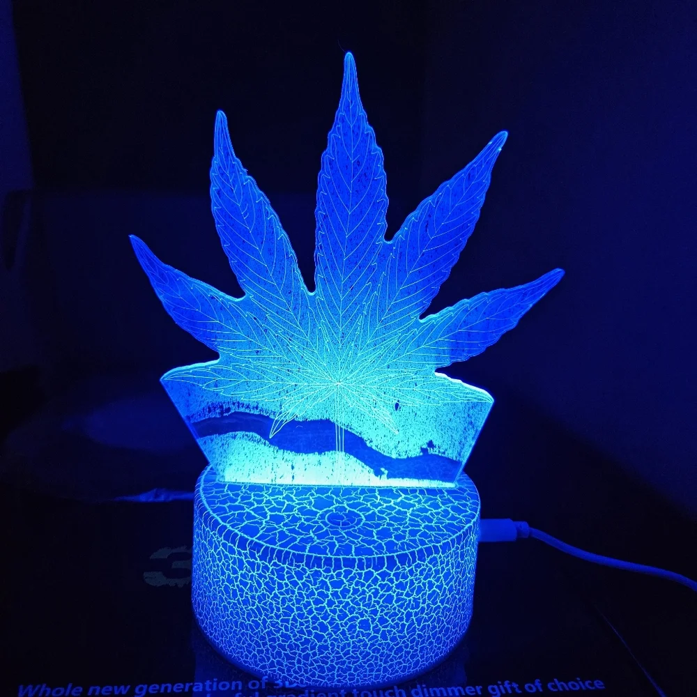 3D Leaf Design Night Light - Picture 2 of 14